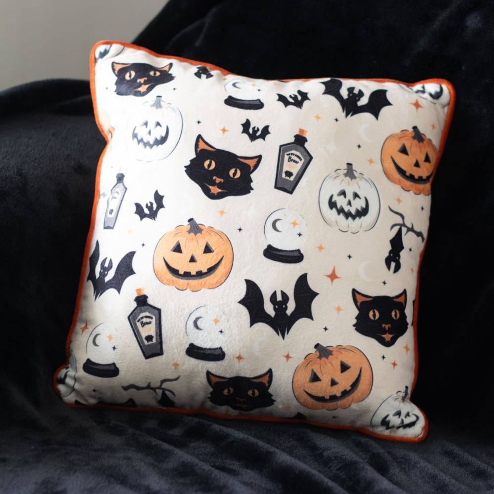 Something Different - 35cm Square Spooky Cat and Pumpkin Print Kussen - Multicolours